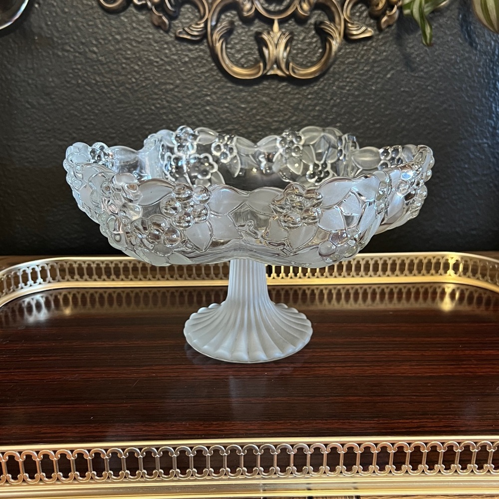 Vintage Mikasa/Walther Glas "Carmen" footed bowl